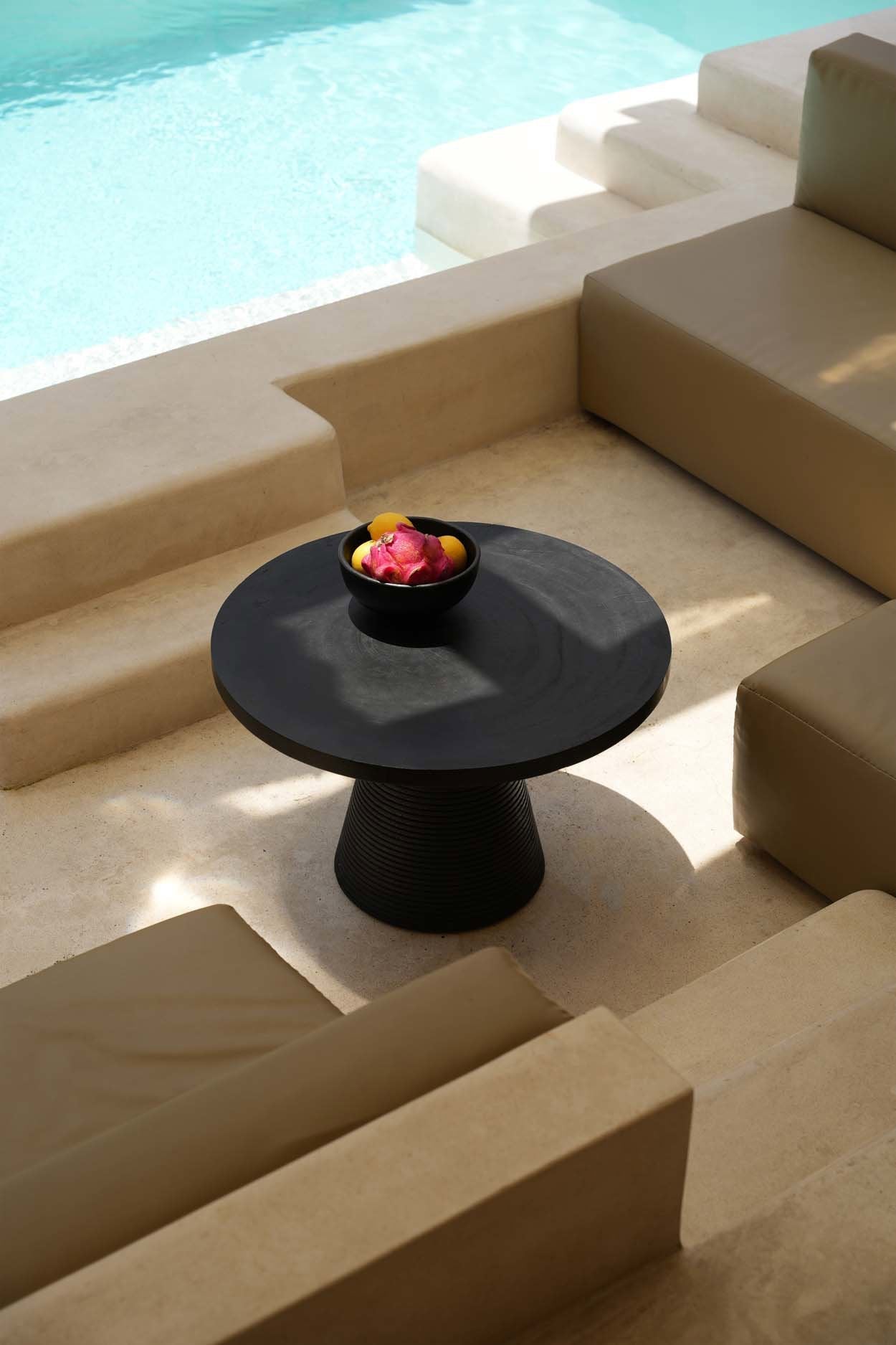 The Hi Matata coffee table - Black