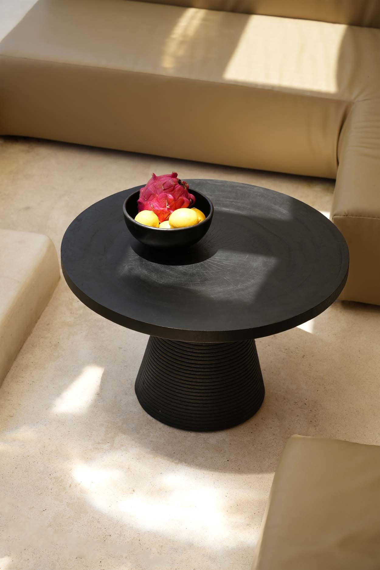 The Hi Matata coffee table - Black