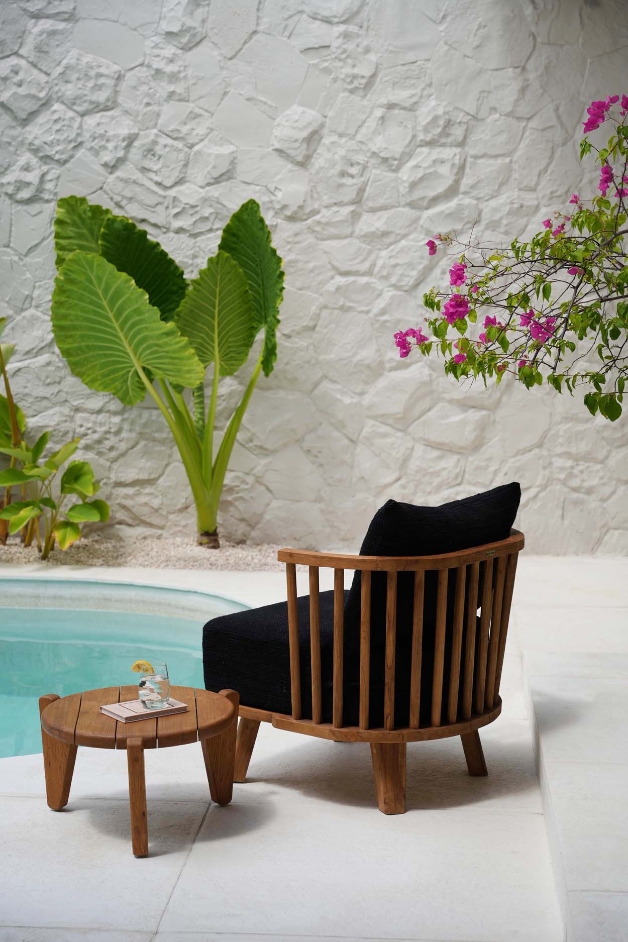 The Malawi Single Seater - Natural Black