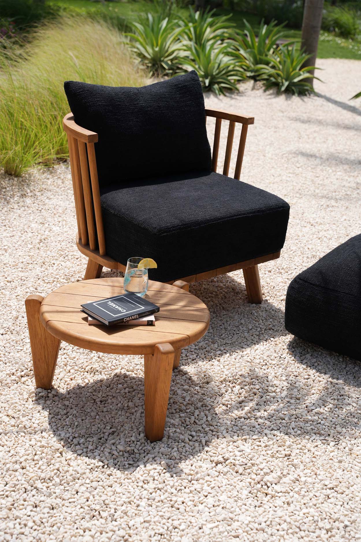 The Malawi Single Seater - Natural Black