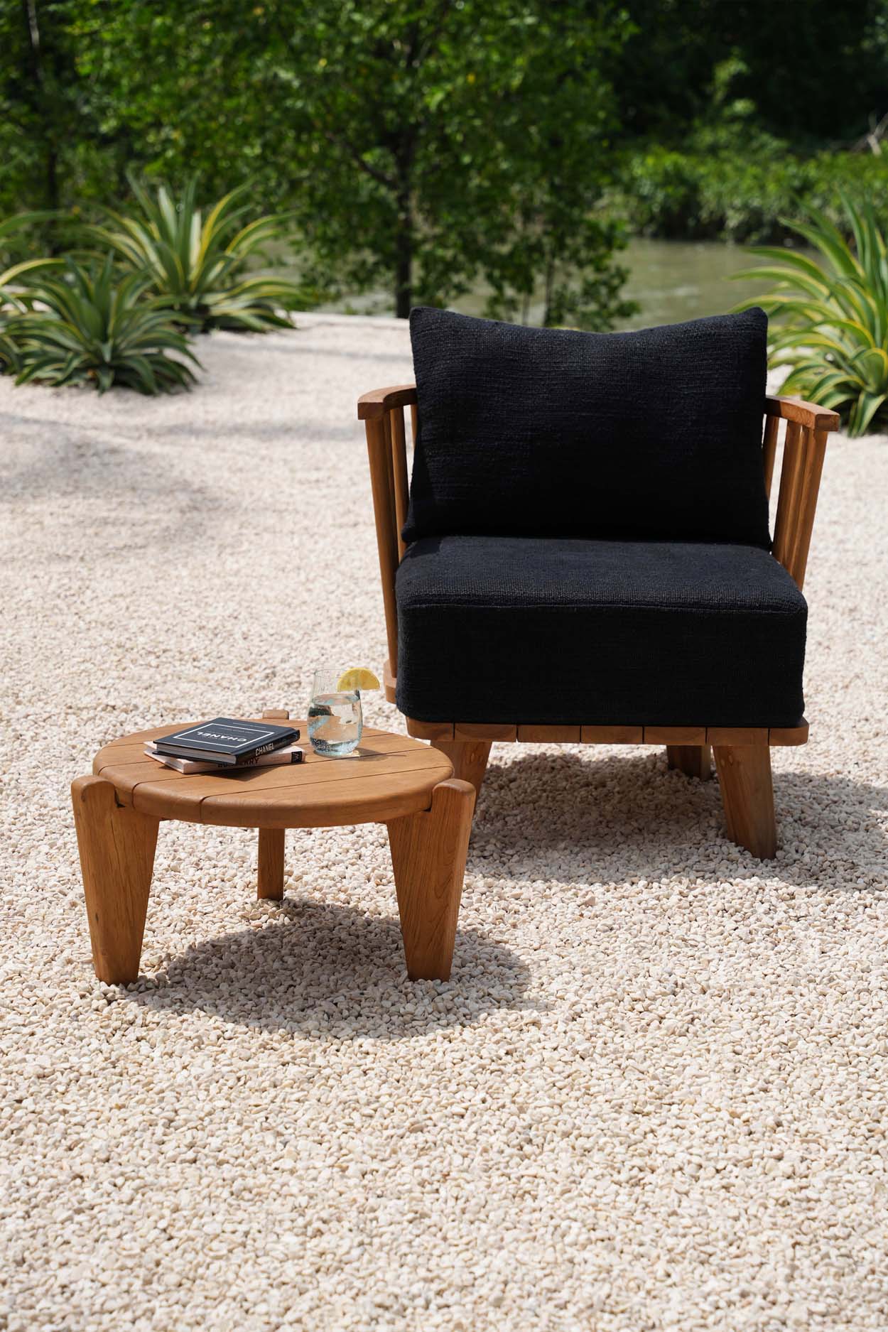 The Malawi Single Seater - Natural Black