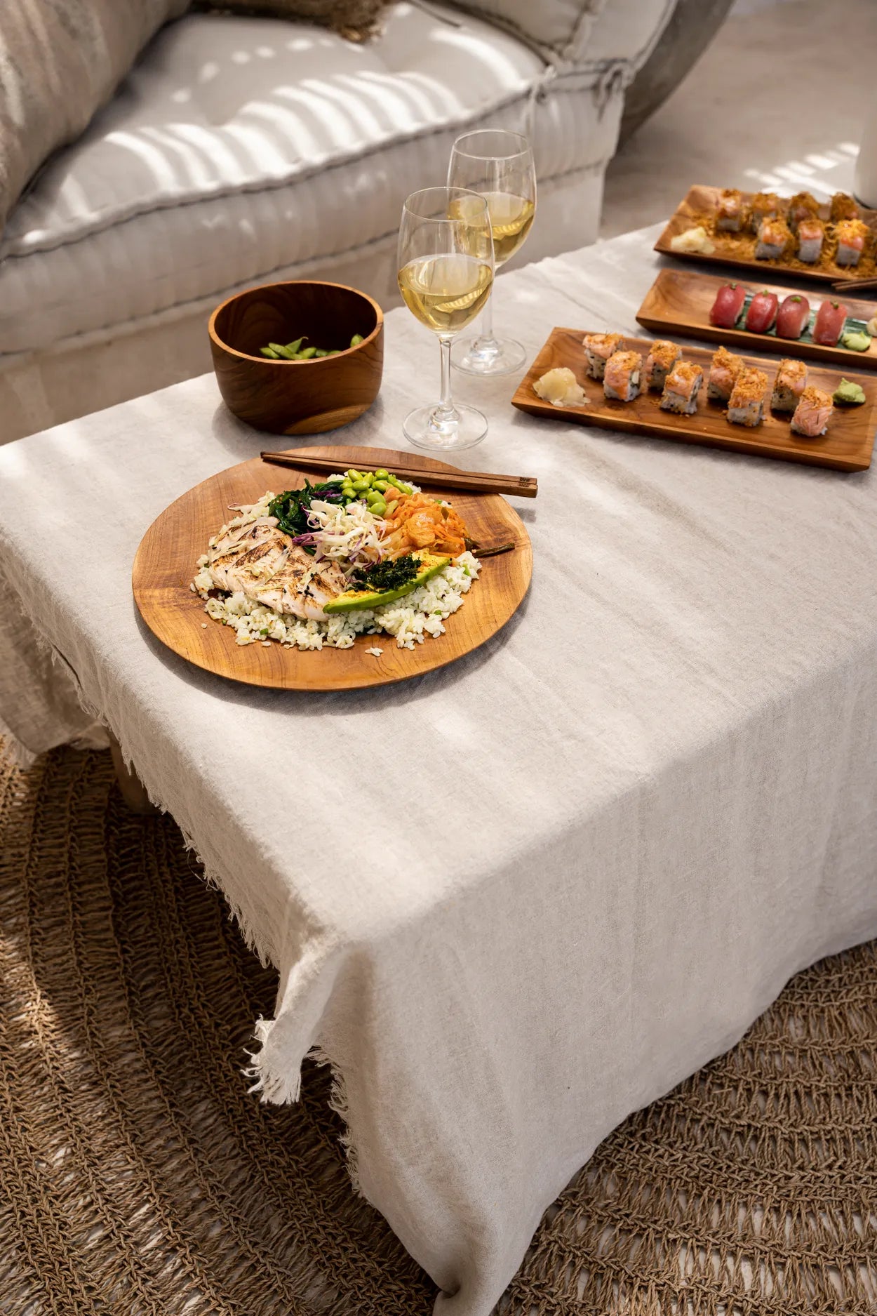 Assiette ronde en racine de teck - L