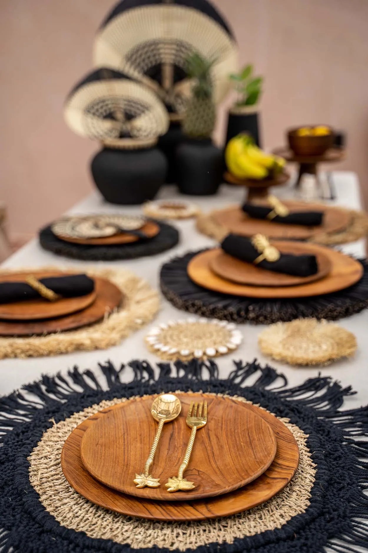 Assiette ronde en racine de teck - L