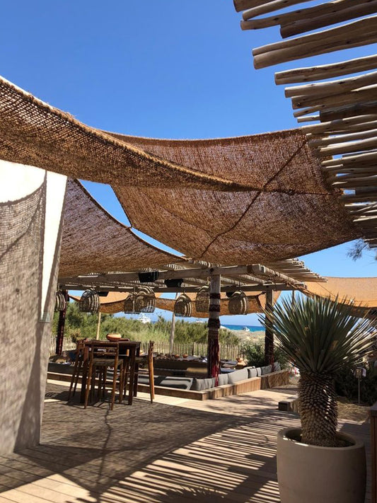The Coco Shade in triangle - Natural - 350x350