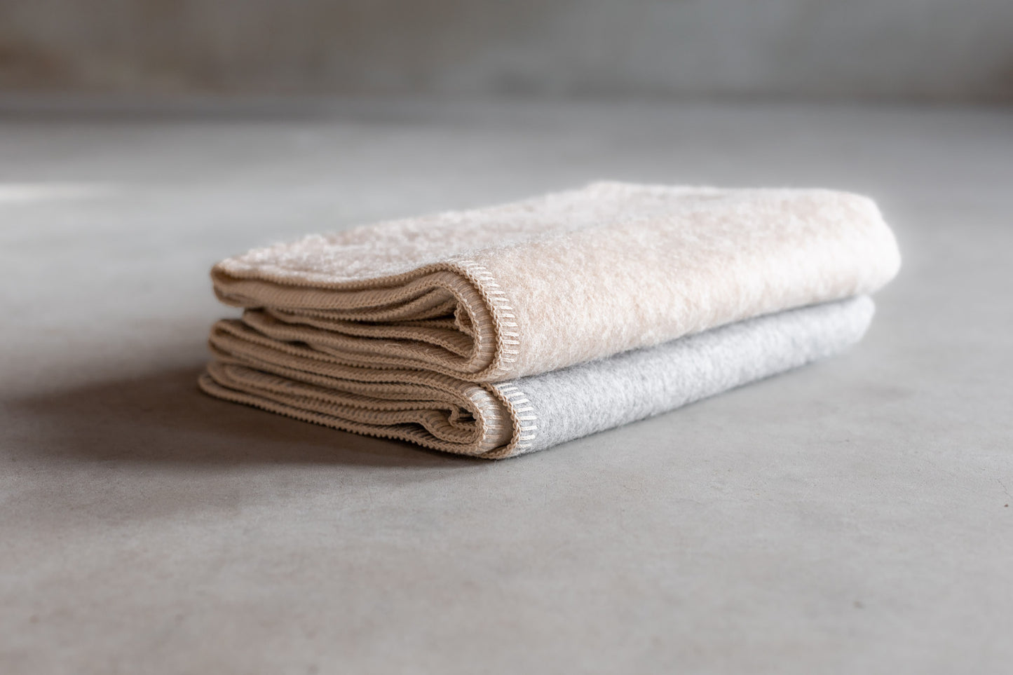 Wiegdeken alpacawol - Lichtgrijs - 100x75cm