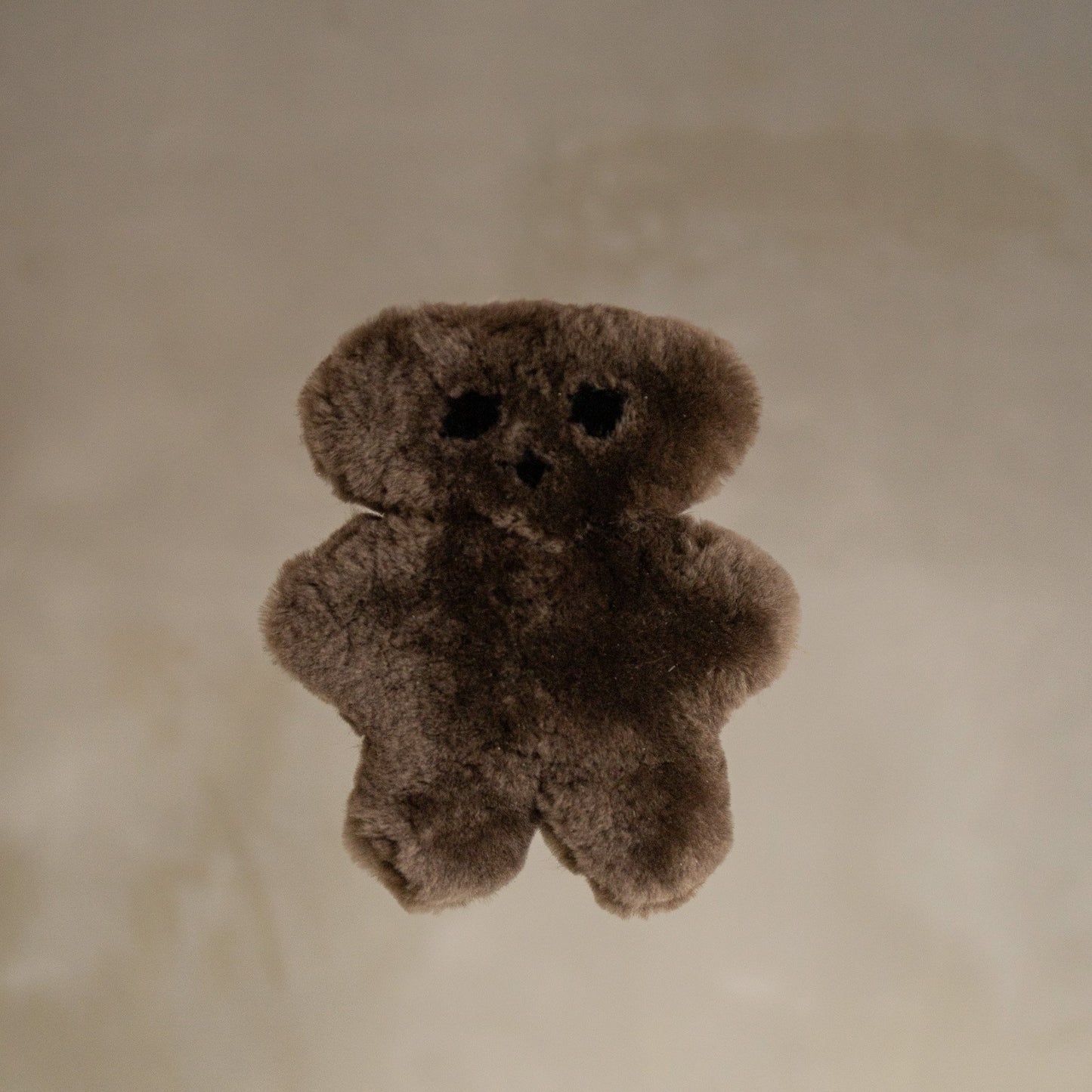 Klein Buurtje Beer - Merino Schapenvacht Knuffel Bruin
