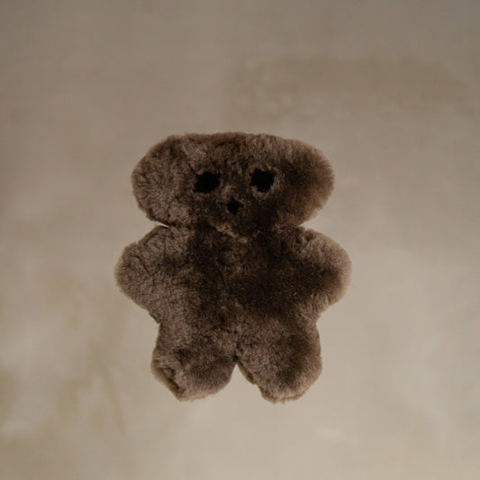 Klein Buurtje Beer - Merino Schapenvacht Knuffel Bruin