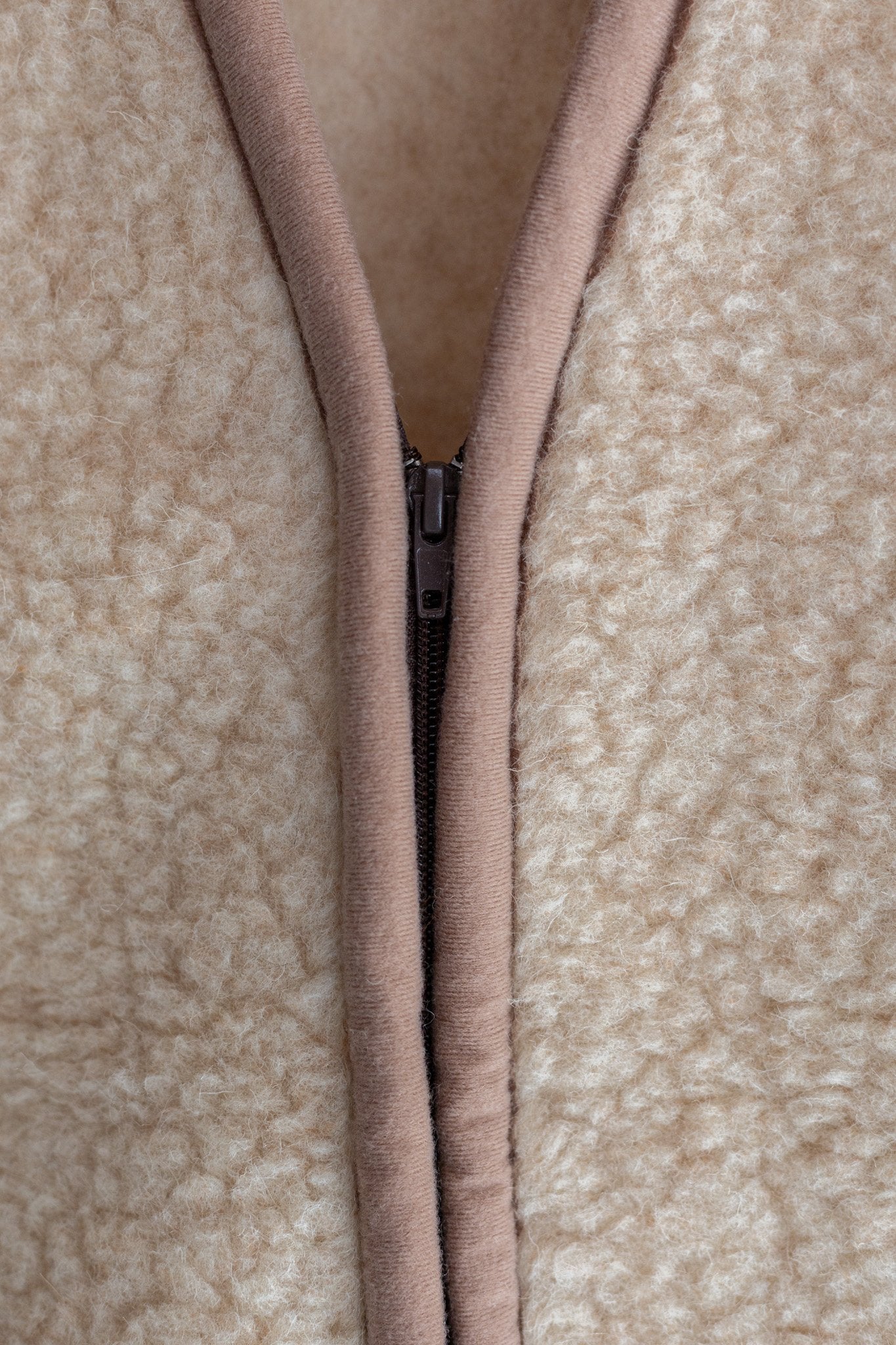 Wollen bodywarmer Taru - Camel - Maat L