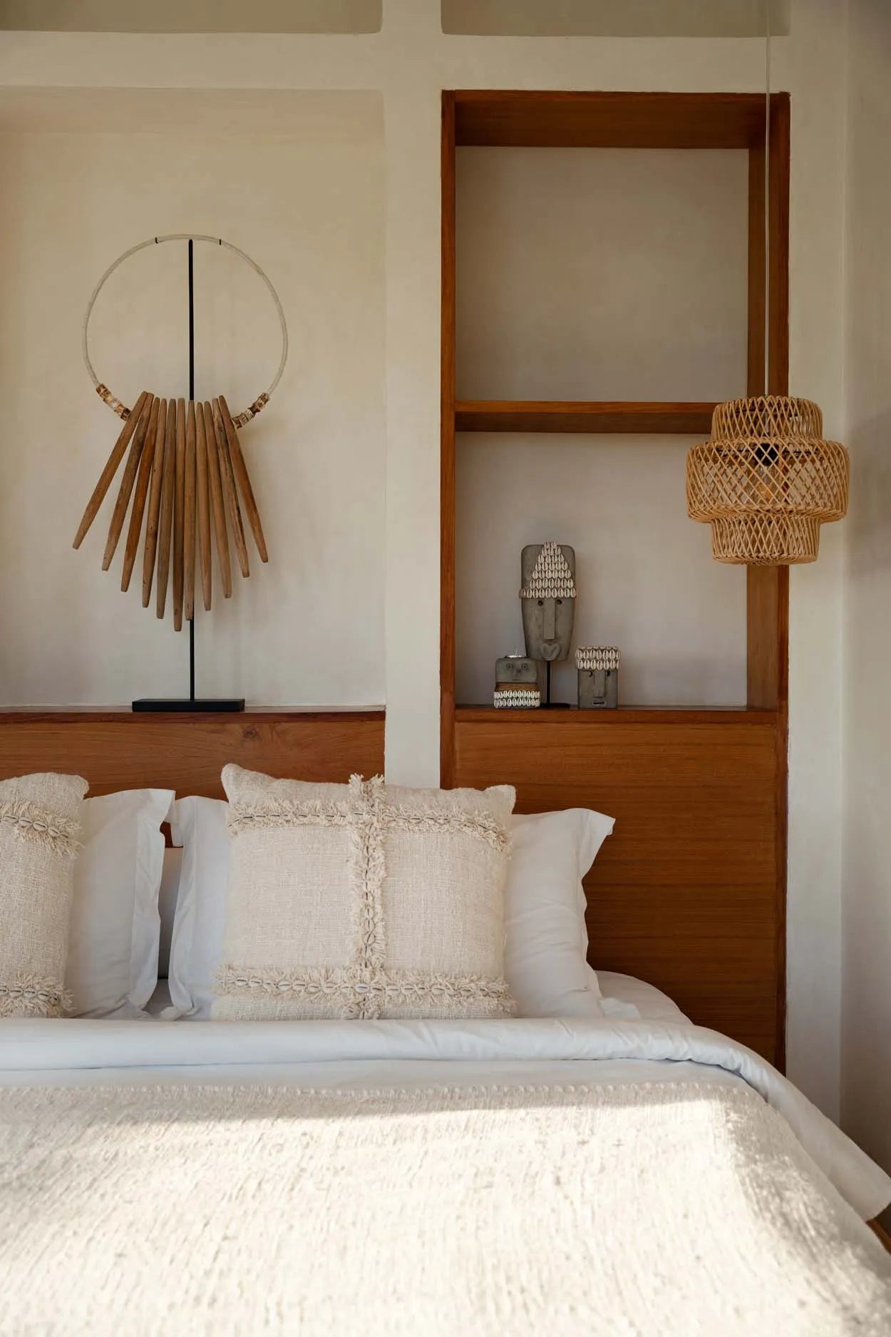 The Sumba stone #32 on stand.