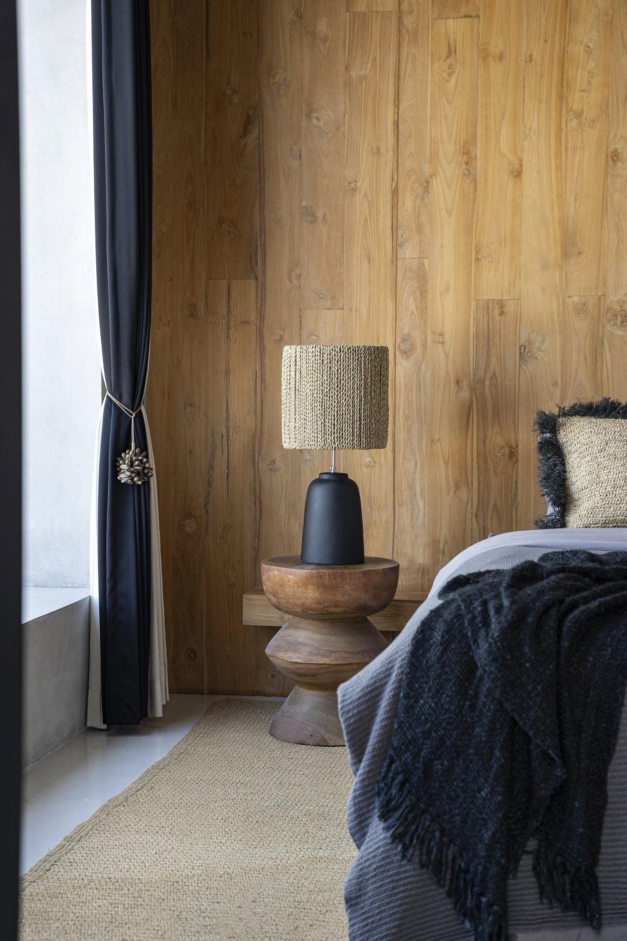 The Chalki Tafellamp - Zwart Naturel