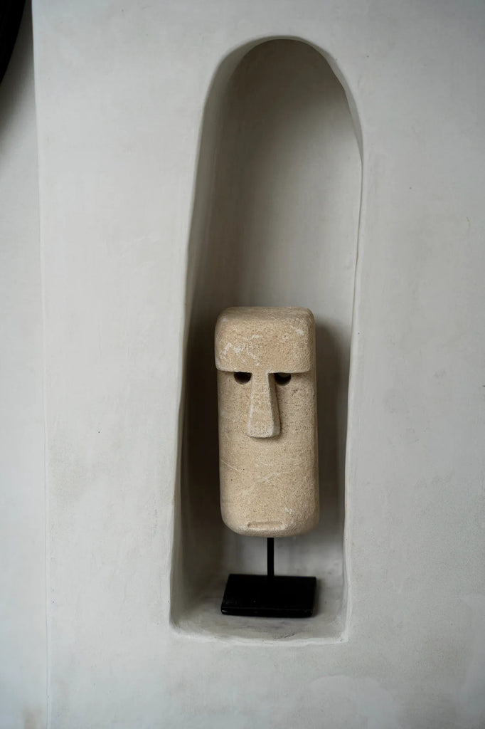 The Sumba stone #20 on stand