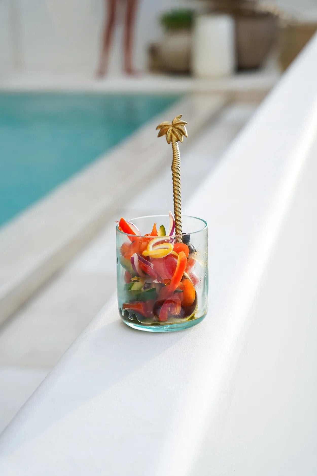 Le verre avec des glaçons