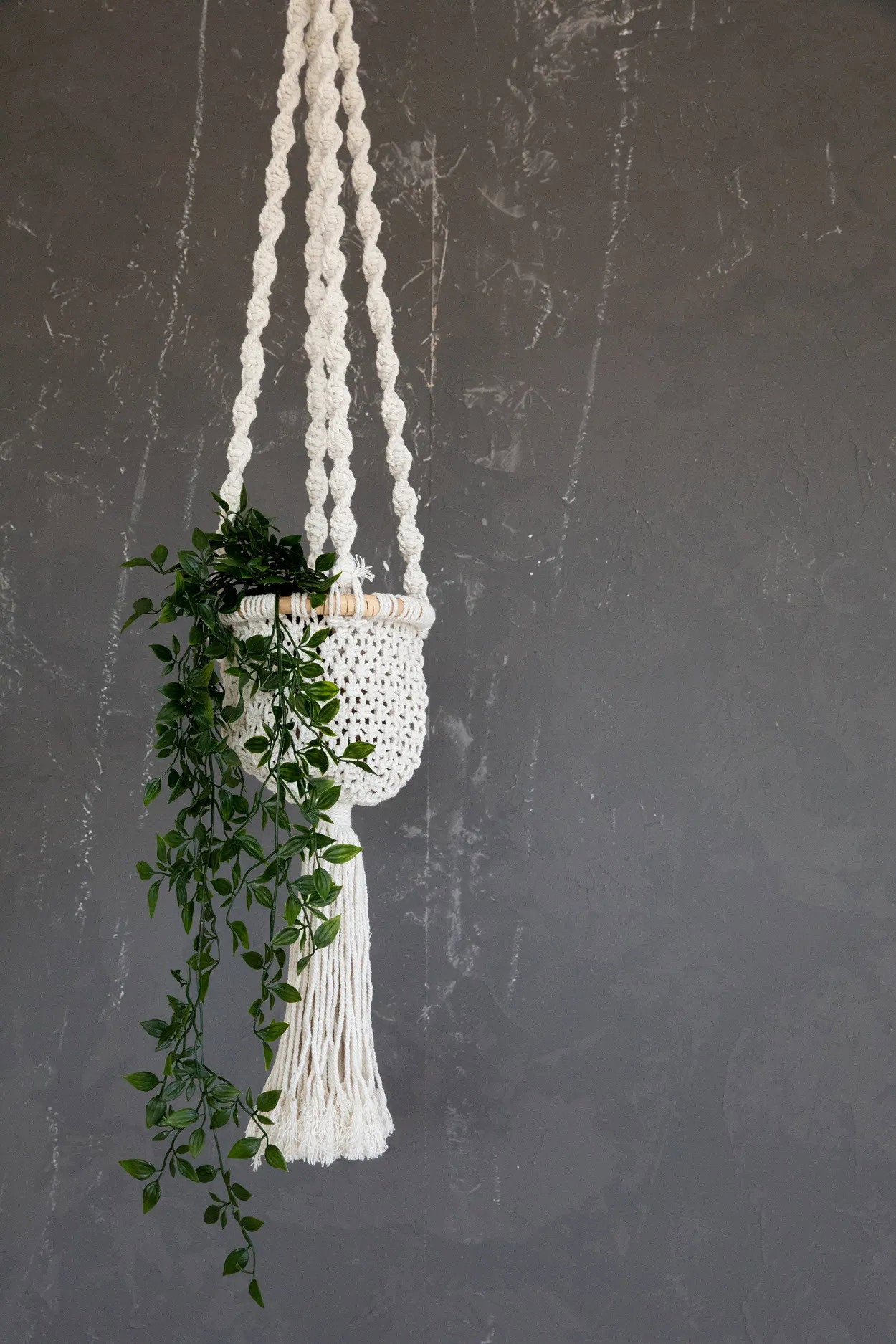 De Verdraaide Macramé Plantenhanger - Natuurlijk Wit - S