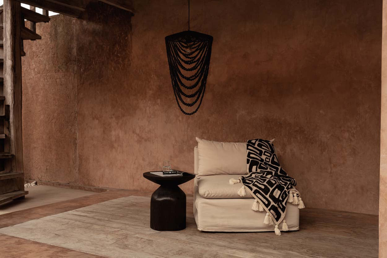 The Aztec Bedspread - Natural Black