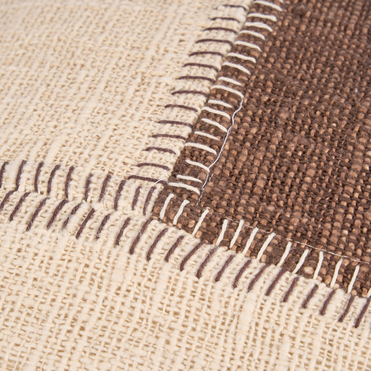 De Cocoa Patchwork Kussenhoes - Natuurlijk Bruin