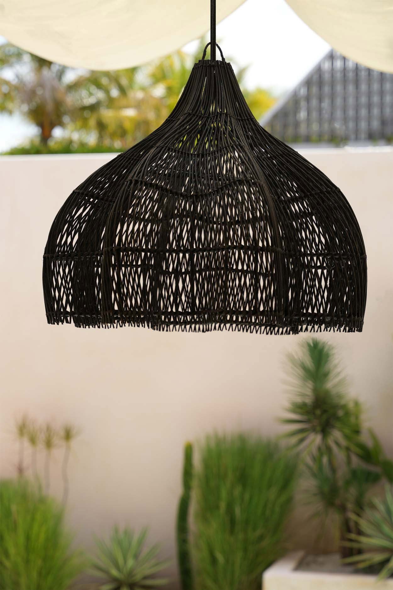Le pendentif fouetté - Noir - M