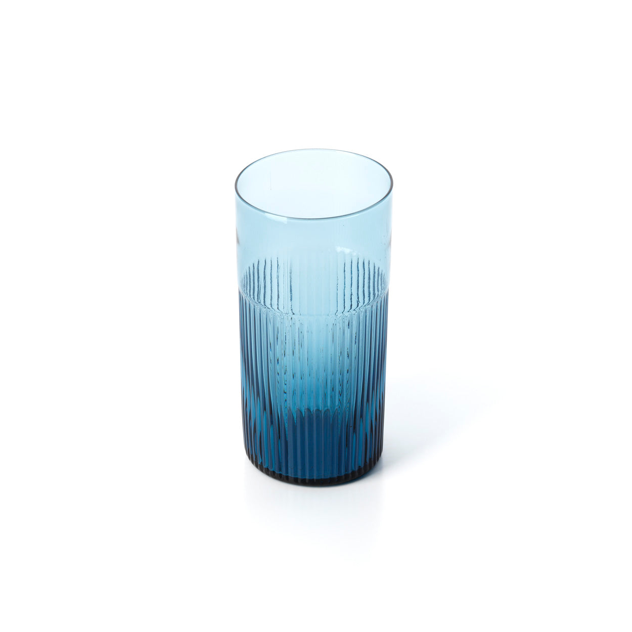 Het azuurkleurige, hoog geribbelde tumblerglas - blauw