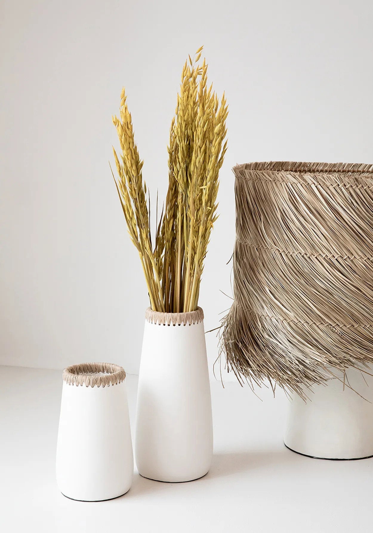 The Cunning Vase - White Natural - L
