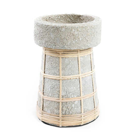 The serene candle holder - concrete of course - L