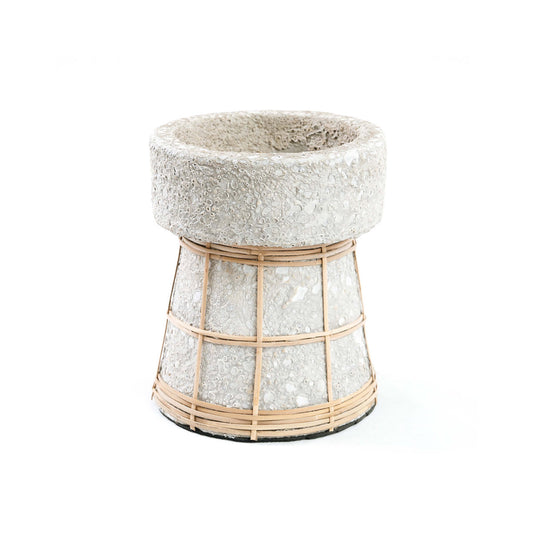 The serene candle holder - concrete of course - M