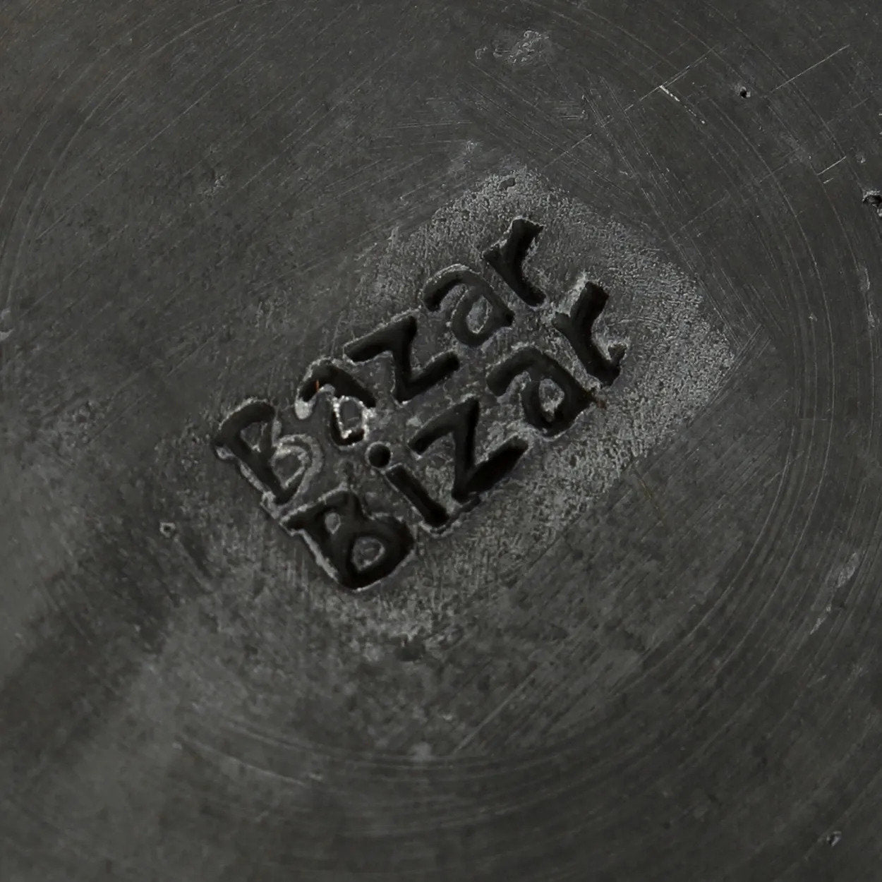 The Burnt Classic Plate - Black - M
