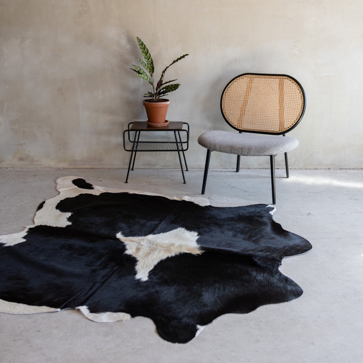 Koeienhuid zwartbont - 3-4m² - KH-030